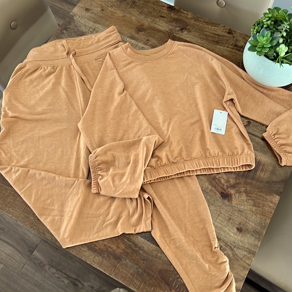 NWT Lightweight mustard color lounge suit.